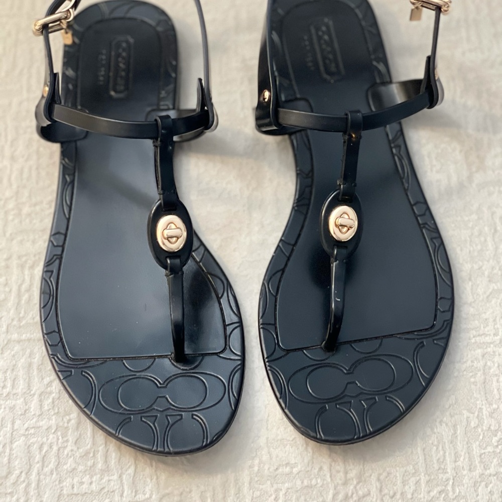Coach NWOT Womens Black Pier T Strap Jelly Sandals